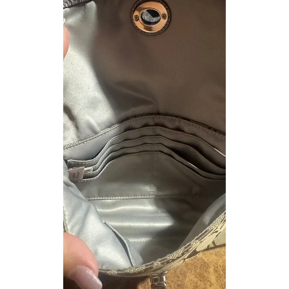 Coach‎ Signature Turnlock Clutch Khaki F51820 5x8